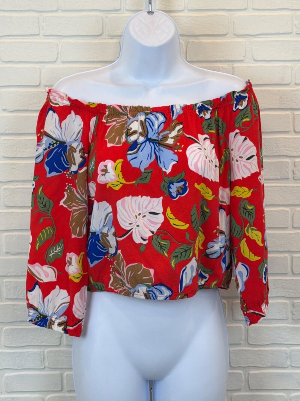 Candie's Off-the-Shoulder Floral Blouse Red Multi Small